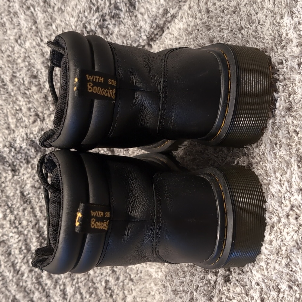 Dr Martens Faira sz. 7 Black boots - like new! - Picture 3 of 7
